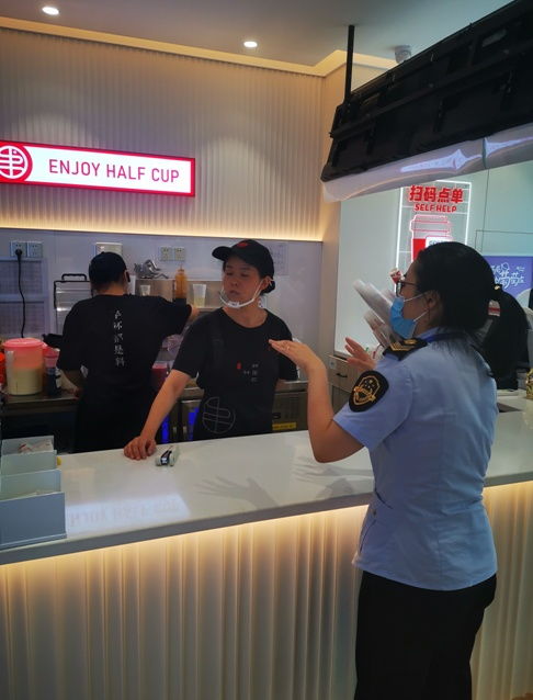 周三“查”餐廳，守護“舌尖上的安全”——聚焦網絡餐飲服務食品安全專項檢查